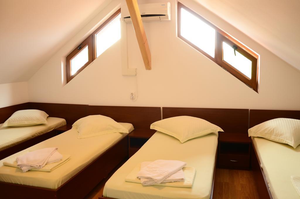 Casa Moteasca 호텔 Mihai Viteazu  외부 사진